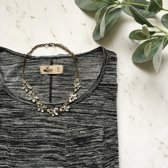 Hollister Tops - Holllister long sleeve pocket tee
